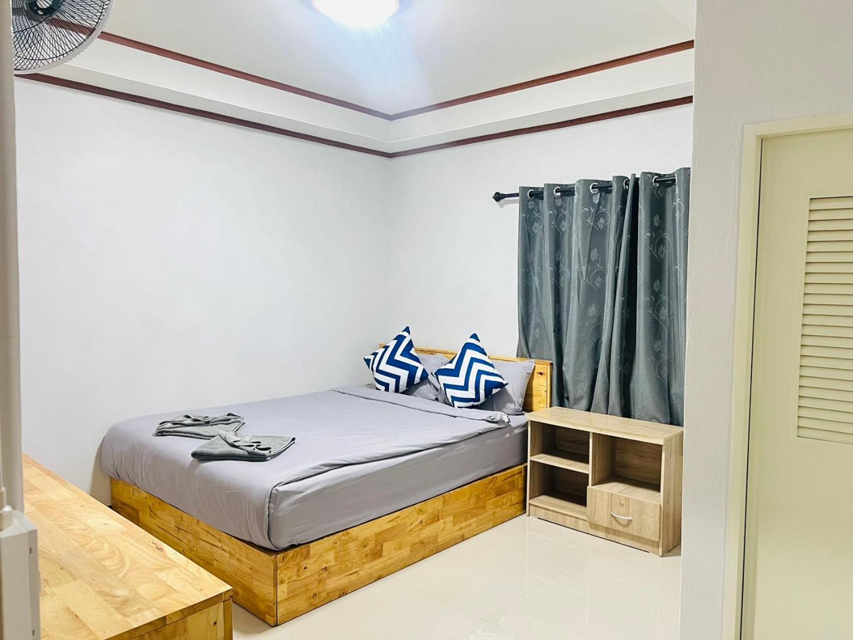 Lungwang Guest House Ban Rak Thai Exterior photo